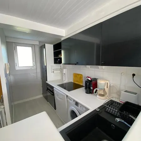 Duplex With Balcony And Close To The Sea * La Baule