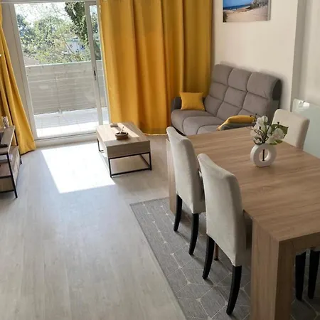 Duplex With Balcony And Close To The Sea Apartmán *